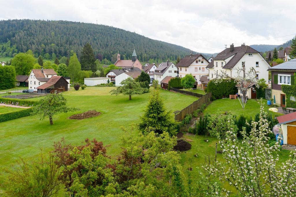 Hotel Schwarzwaldschaefer Enzklösterle Exterior foto