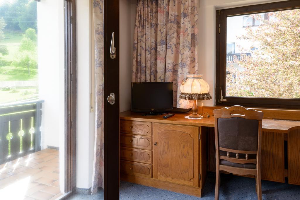 Hotel Schwarzwaldschaefer Enzklösterle Habitación foto